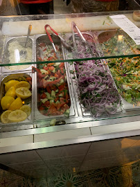 Atmosphère du Restaurant allemand Sürpriz - Berliner Kebab à Paris - n°2