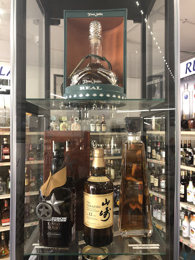 Liquor Store «Five Palms Liquor», reviews and photos, 6010 Old Pearsall Rd, San Antonio, TX 78242, USA