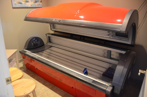 Tanning Salon «Southern Exposure Tanning And Boutique, Inc.», reviews and photos, 5101 W Washington St # 17, Gurnee, IL 60031, USA