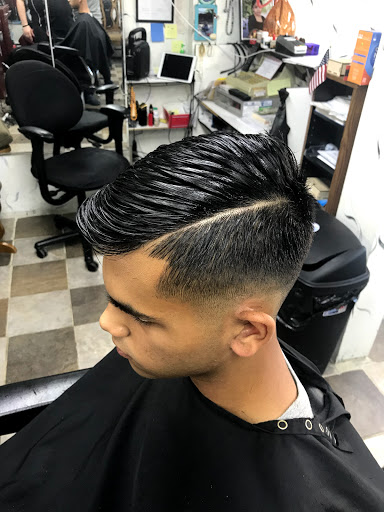 Barber Shop «New York Barber Shop», reviews and photos, 87 N Beverwyck Rd # B, Lake Hiawatha, NJ 07034, USA