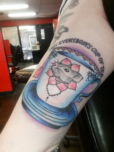 Tattoo Shop «Radiant Ink Tattoo Studio», reviews and photos, 211 W 1st St, Chico, CA 95928, USA