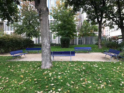 Square Yves Klein à Paris
