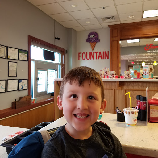 Shopping Mall «Sussex County Mall», reviews and photos, 15 Hampton House Rd, Newton, NJ 07860, USA