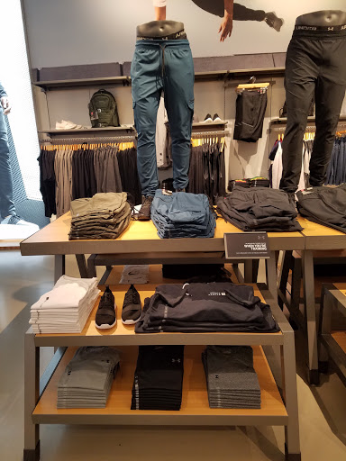 Clothing Store «Under Armour Brand House», reviews and photos, 7977 Tysons Corner Center, Tysons, VA 22102, USA