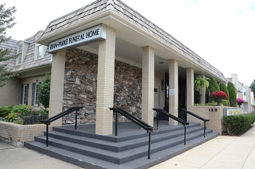 Funeral Home «Ryan-Parke Funeral Home», reviews and photos, 120 S Northwest Hwy, Park Ridge, IL 60068, USA