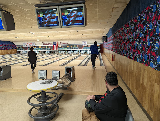 Bowling Alley «Pleasure Lanes», reviews and photos, 144 South Ave, Hilton, NY 14468, USA