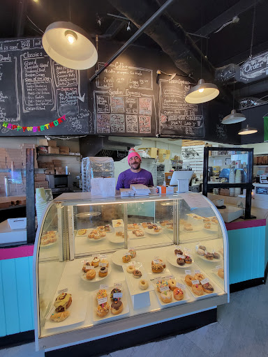 Donut Shop «Wake N Bake Donuts - Carolina Beach», reviews and photos, 1401 N Lake Park Blvd Suite 46, Carolina Beach, NC 28428, USA