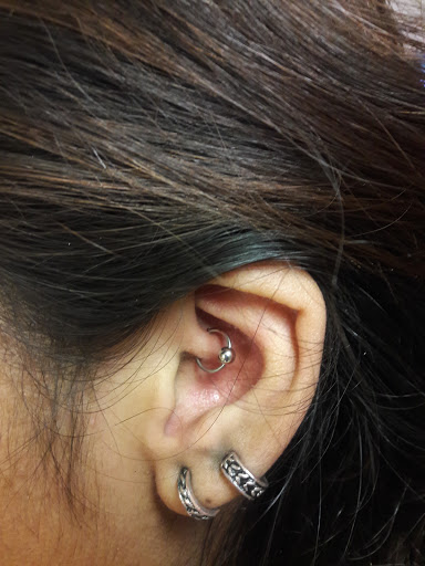 Tattoo Shop «Addicted 2 Tattoos», reviews and photos, 4819 E Busch Blvd #107, Tampa, FL 33617, USA