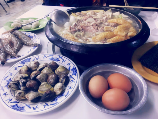 Songjiang buffet Stone Hot Pot City