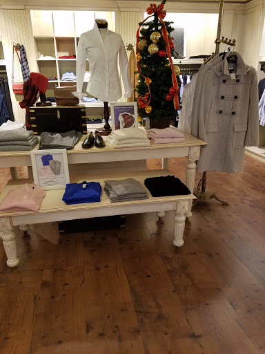 Clothing Store «Brooks Brothers», reviews and photos, 139 Swinburne Row, Newport, RI 02840, USA