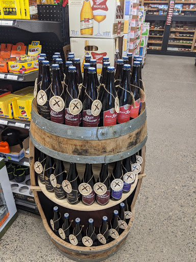 Wine Store «The City Tobacco & Beverage», reviews and photos, 621 Lafayette Rd, Seabrook, NH 03874, USA