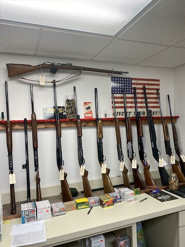 Gun Shop «Liberty Guns & Ammo», reviews and photos, 307 E 2nd St, Homer, IL 61849, USA
