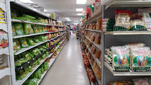 Grocery Store «INDU INDIAN GROCERY STORE (INDU CONVENIENT STORE)», reviews and photos, 4925 W Market St #1104, Greensboro, NC 27407, USA