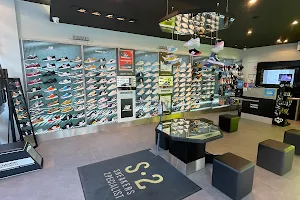 S2 Sneakers Specialist Boulogne-sur-mer image