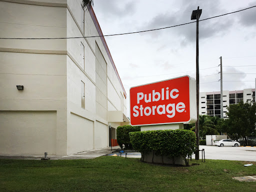 Self-Storage Facility «Public Storage», reviews and photos, 301 Sunny Isles Blvd, Sunny Isles Beach, FL 33160, USA