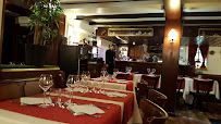 Atmosphère du Restaurant de spécialités alsaciennes La Petite Alsace à Strasbourg - n°20