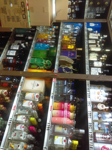 Liquor Store «Liquor Store», reviews and photos, 2631 W Broadway, Louisville, KY 40211, USA