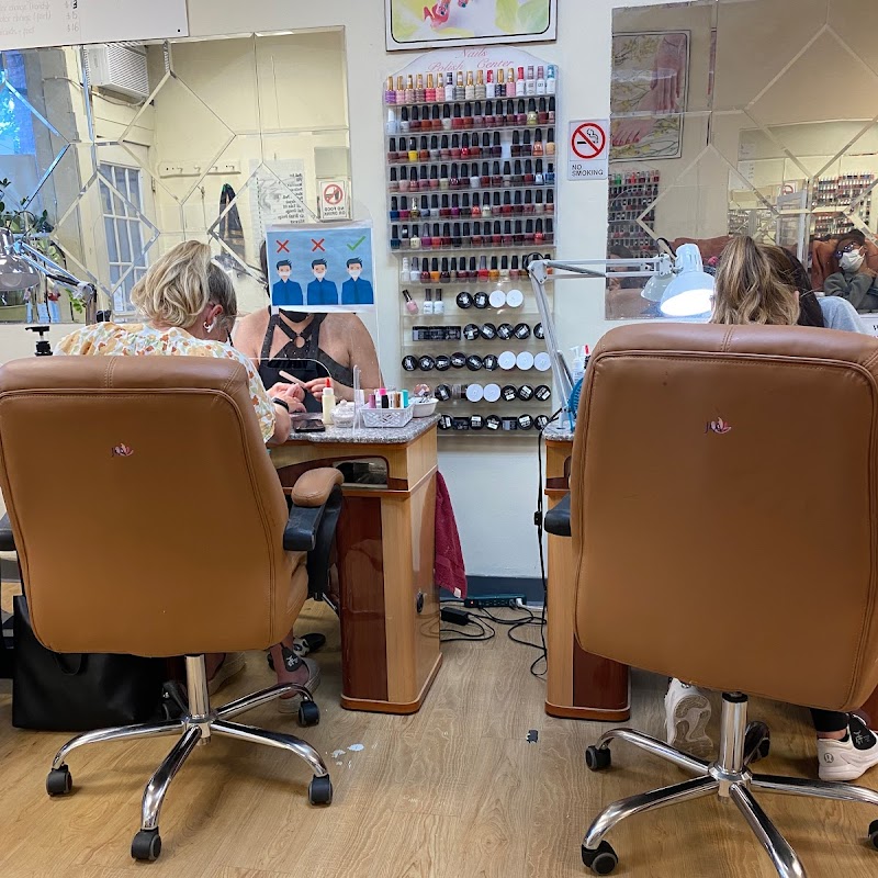 Gorgeous Nails Salon
