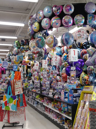 Shopping Mall «Southland Four Seasons Shopping Center», reviews and photos, 600 Clairton Blvd, Pittsburgh, PA 15236, USA