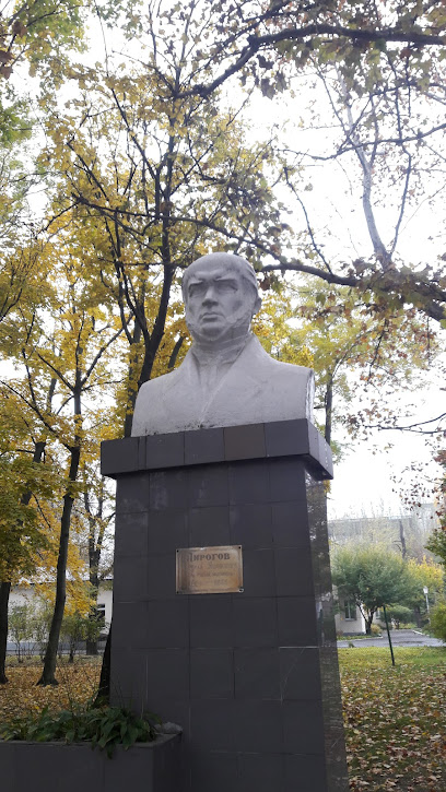 Пам'ятник М.І. Пирогову