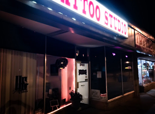 Tattoo Shop «Hired Guns Tattoo Studio», reviews and photos, 6402 Bass Lake Rd, Minneapolis, MN 55428, USA