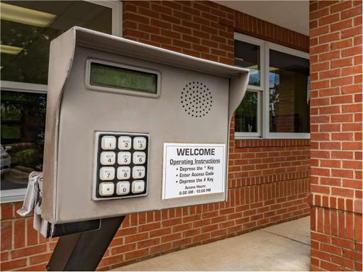 Self-Storage Facility «Extra Space Storage», reviews and photos, 2010 W Poplar Ave, Collierville, TN 38017, USA