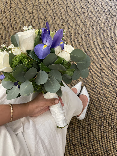 Florist «House of Flora Flower Market», reviews and photos, 896 New Britain Ave, Hartford, CT 06106, USA