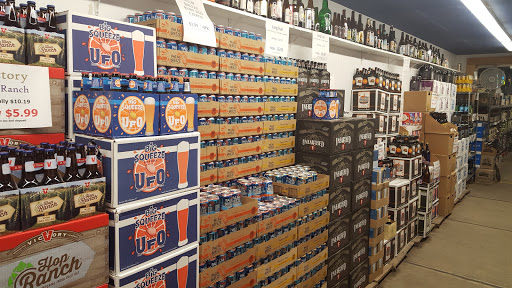 Liquor Store «Beverage Warehouse», reviews and photos, 1 East St, Winooski, VT 05404, USA