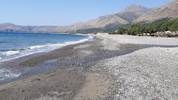 Sfinari Beach'in fotoğrafı doğal alan içinde bulunmaktadır