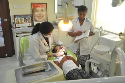 الابتسامة تحتاج لطب الأسنان - Smile Needs Dental