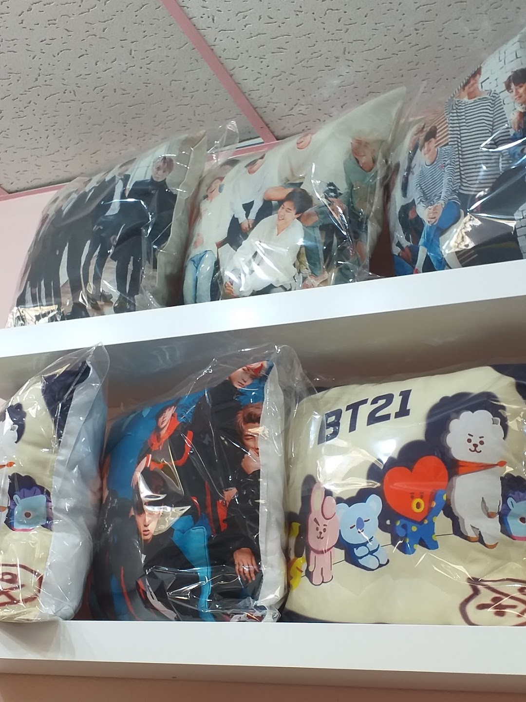 K Pop Pink Store
