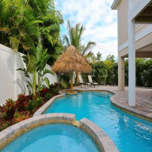 Vacation Home Rental Agency «Sato Real Estate & Vacation Rentals», reviews and photos, 519 Pine Ave, Anna Maria, FL 34216, USA