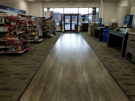 Print Shop «FedEx Office Print & Ship Center», reviews and photos, 2239 Colonial Ave SW, Roanoke, VA 24015, USA