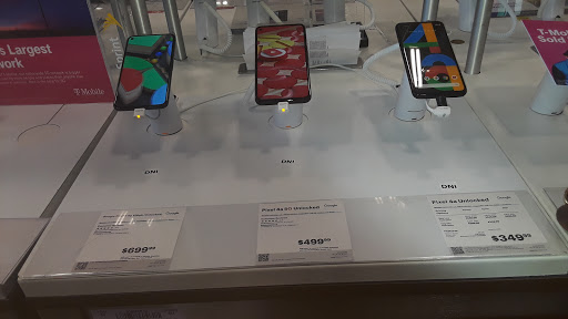 Electronics Store «Best Buy», reviews and photos, 12410 St Charles Rock Rd, Bridgeton, MO 63044, USA