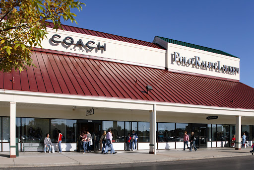 Shopping Mall «Edinburgh Premium Outlets», reviews and photos, 11622 NE Executive Dr, Edinburgh, IN 46124, USA