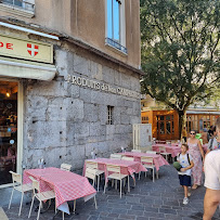 Atmosphère du Restaurant La Ferme à Dédé à Grenoble - n°2