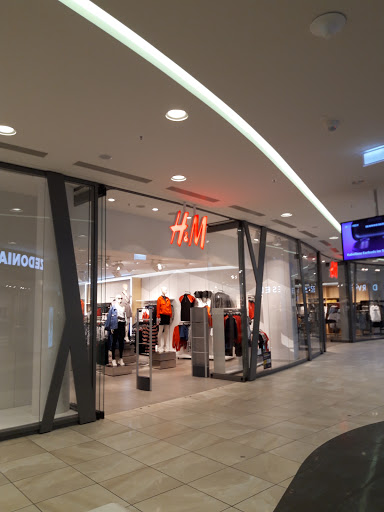 H&M