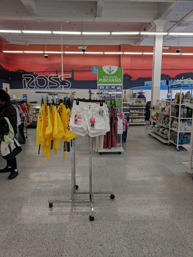 Clothing Store «Ross Dress for Less», reviews and photos, 2550 Taylor St, San Francisco, CA 94133, USA