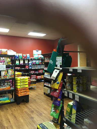 Pet Supply Store «Munchies Natural Pet Foods», reviews and photos, 2896 W Bay Dr, Belleair Bluffs, FL 33770, USA