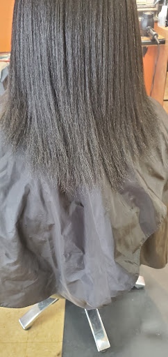 Hair Salon «Melanie one Dominican Hair Salon», reviews and photos, 1303 Columbia Dr, Decatur, GA 30032, USA