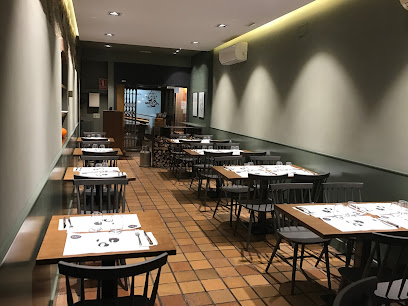 Pizzeria Lluís - Baixada de les Escaletes, 2, 08301 Mataró, Barcelona, Spain