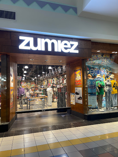 Zumiez