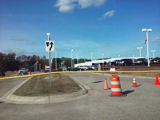 Cadillac Dealer «LaFontaine Cadillac Buick GMC», reviews and photos, 4000 Highland Rd, Highland, MI 48357, USA