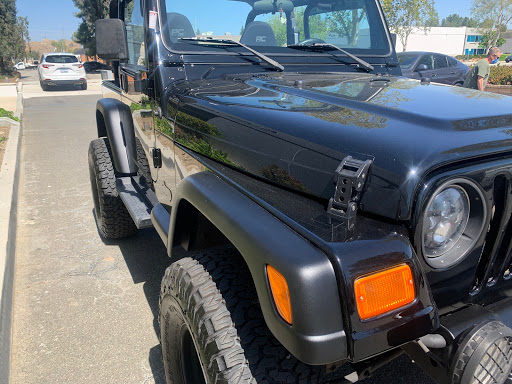 Auto Body Shop «AUTOWORLD Collision Center», reviews and photos, 27967 Beale Ct, Valencia, CA 91355, USA