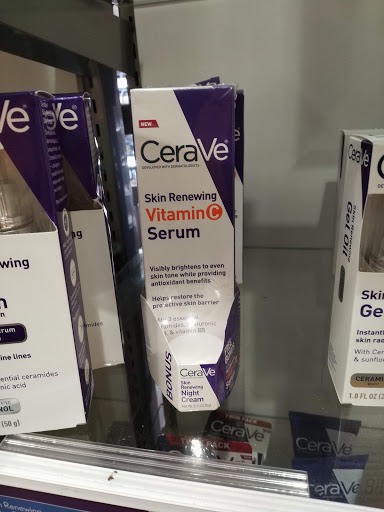 Hair Salon «Ulta Beauty», reviews and photos, 2654 E. Colonial Dr., Orlando, FL 32803, USA