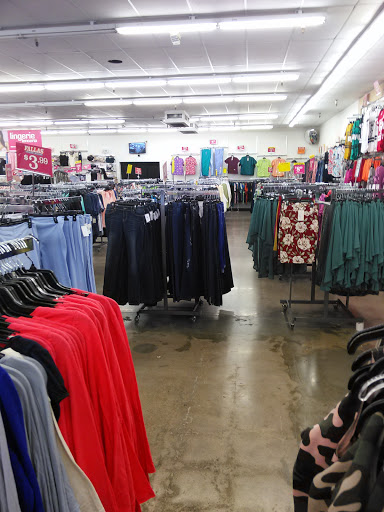 Discount Store «Fallas Paredes Discount Stores», reviews and photos, 26 E Baseline Rd #110, Phoenix, AZ 85040, USA