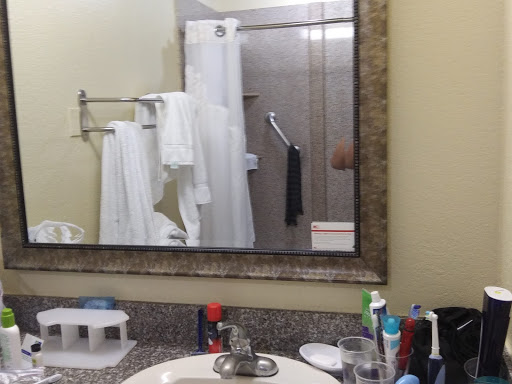 Hotel «Holiday Inn Express Union City», reviews and photos