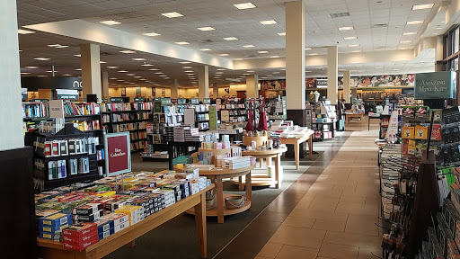 Book Store «Barnes & Noble», reviews and photos, 4000 Jericho Turnpike, East Northport, NY 11731, USA