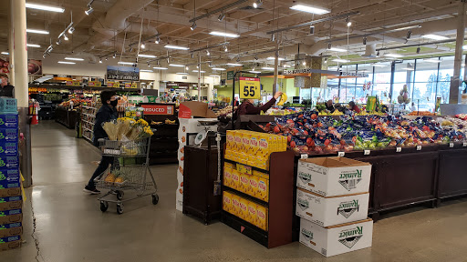 Grocery Store «Fred Meyer», reviews and photos, 18325 Aurora Ave N, Seattle, WA 98133, USA
