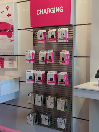 Cell Phone Store «T-Mobile», reviews and photos, 235 Main St, Norwalk, CT 06851, USA
